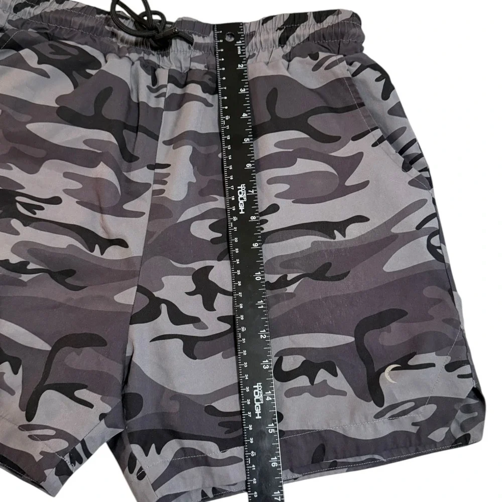 Zyia Active Men's Gray Camo 5 Star Lined Running Shorts Workout Size M Athletic‎